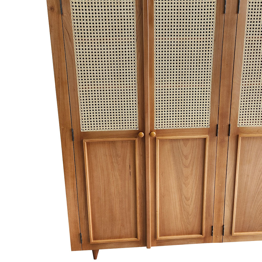 Armário De Madeira Maciça Palhinha Retrô