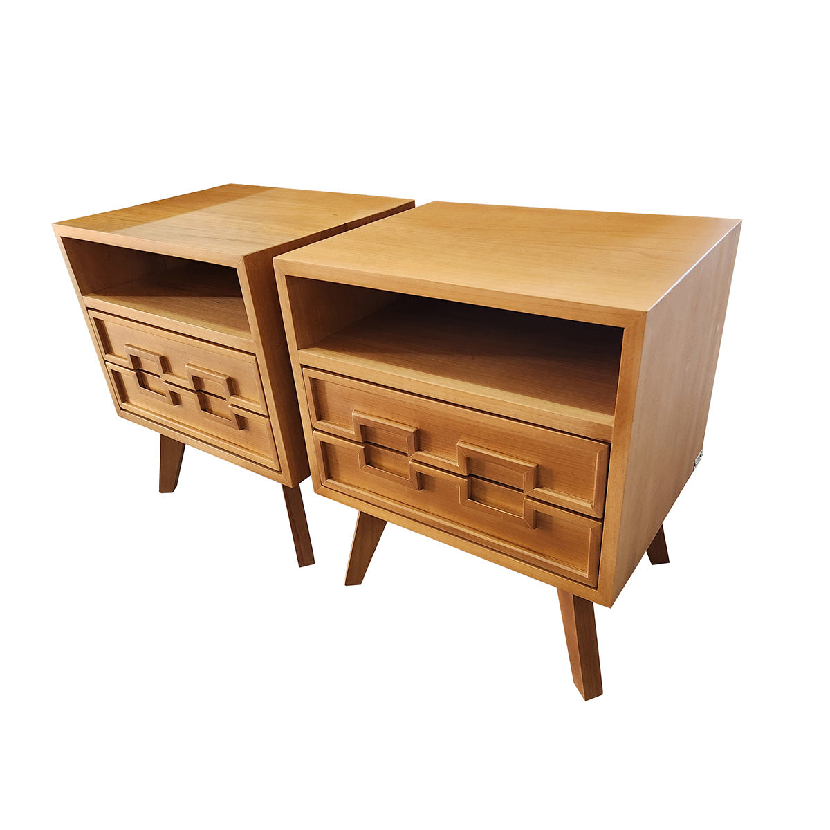 Conjunto 02 Mesas de Cabeceira Trindade Em Madeira Maciça