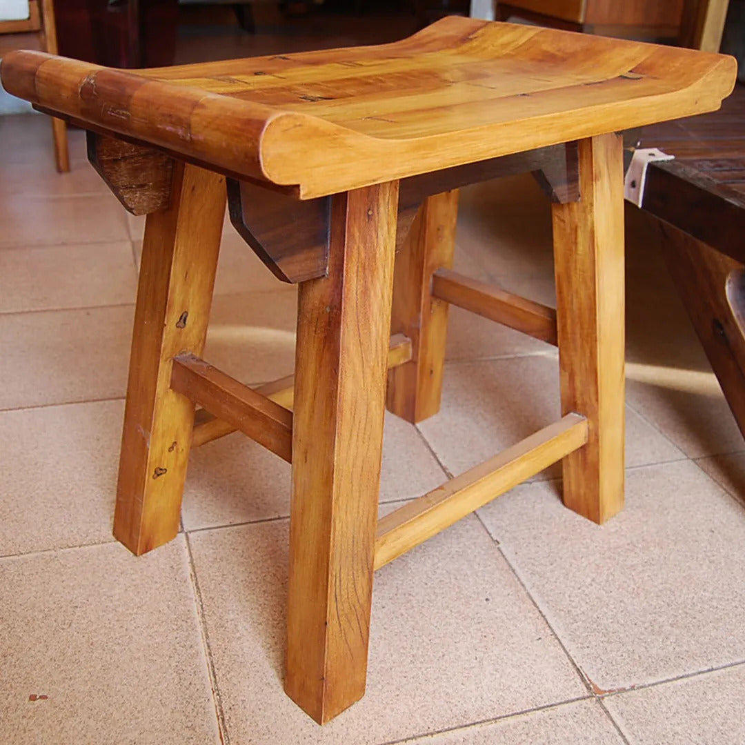 Banquinho De Madeira Maciça Demolição Japa