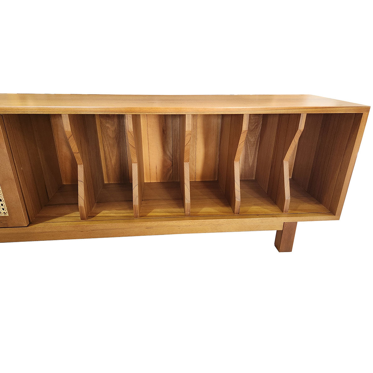 Rack Madeira Maciça com porta correr Palhinha Bossa Nova