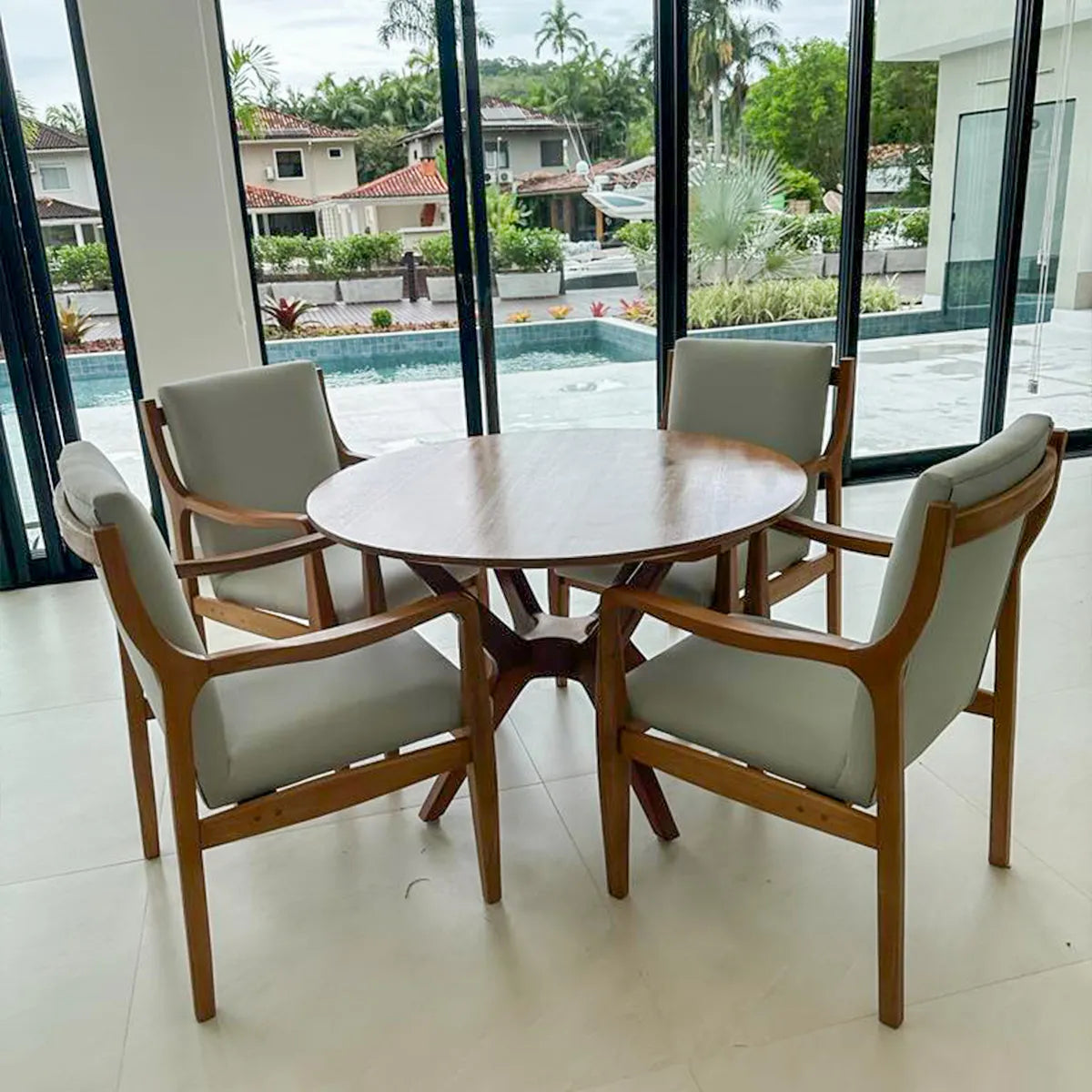 Conjunto De Cadeiras Maciça Ipanema Com Assento E Encosto Estofados