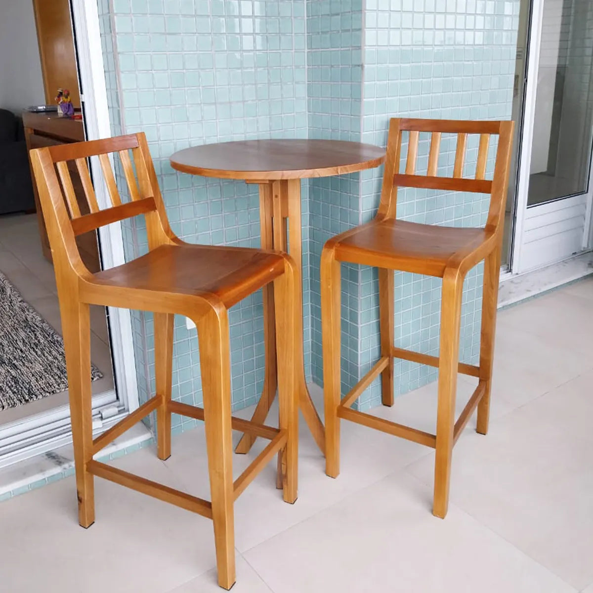 Conj. Mesa Modelo Praia e Banquetas Para Bar De Madeira Maciça Demolição Campos do Jordão - 01 Mesa 02 Banquetas