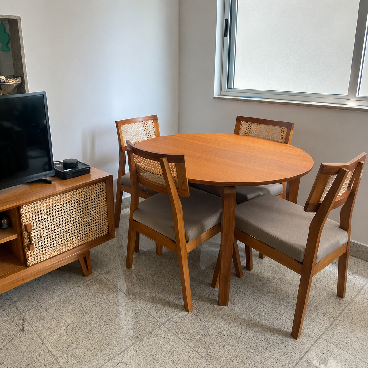 Mesa De Jantar Redonda De Madeira Maciça Demolição Pirapora