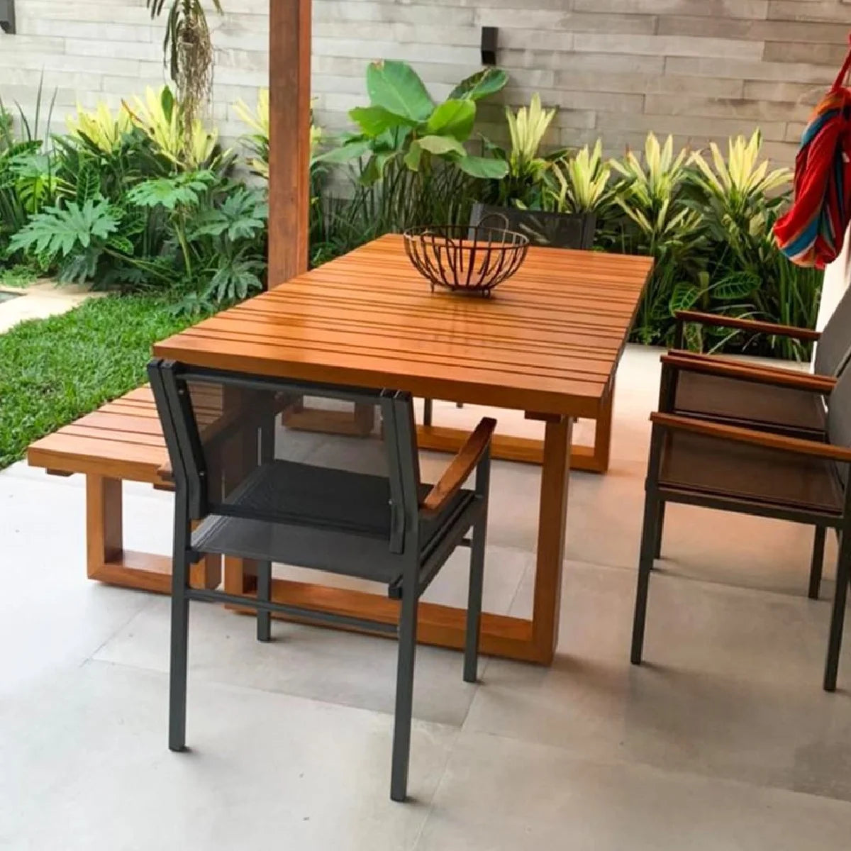 Mesa de Jantar Retangular De Madeira Maciça Demolição Geribá - Marcenaria Bicho do Mato