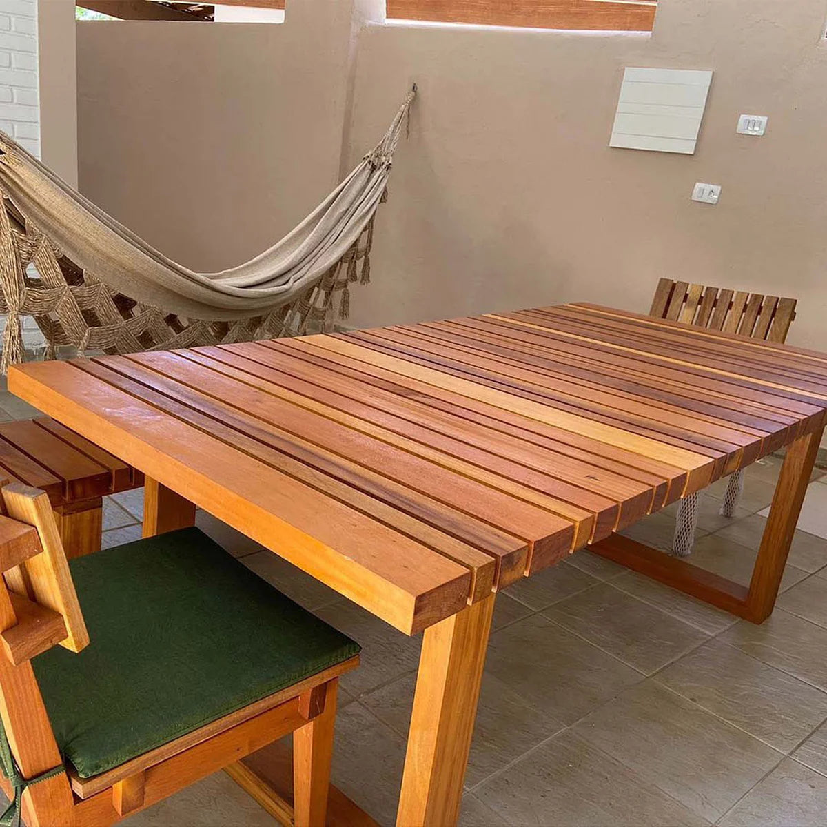 Mesa de Jantar Retangular De Madeira Maciça Demolição Geribá - Marcenaria Bicho do Mato