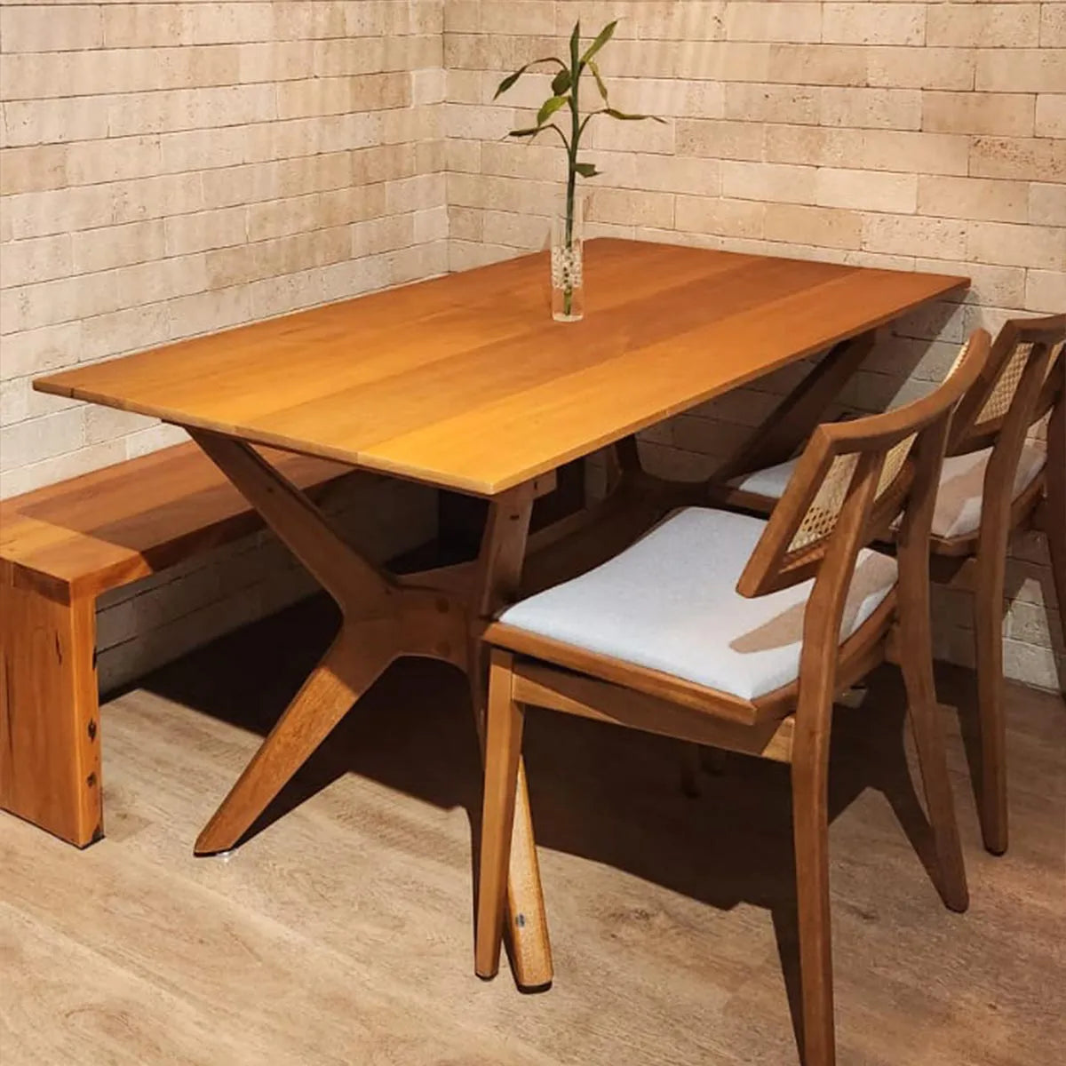 Mesa De Jantar Retangular De Madeira Maciça Demolição Praia do Forte - Marcenaria Bicho do Mato