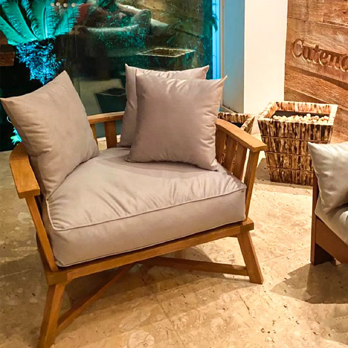 Poltrona Sofá De Madeira Maciça Demolição Com Futon Incluso E Almofadas