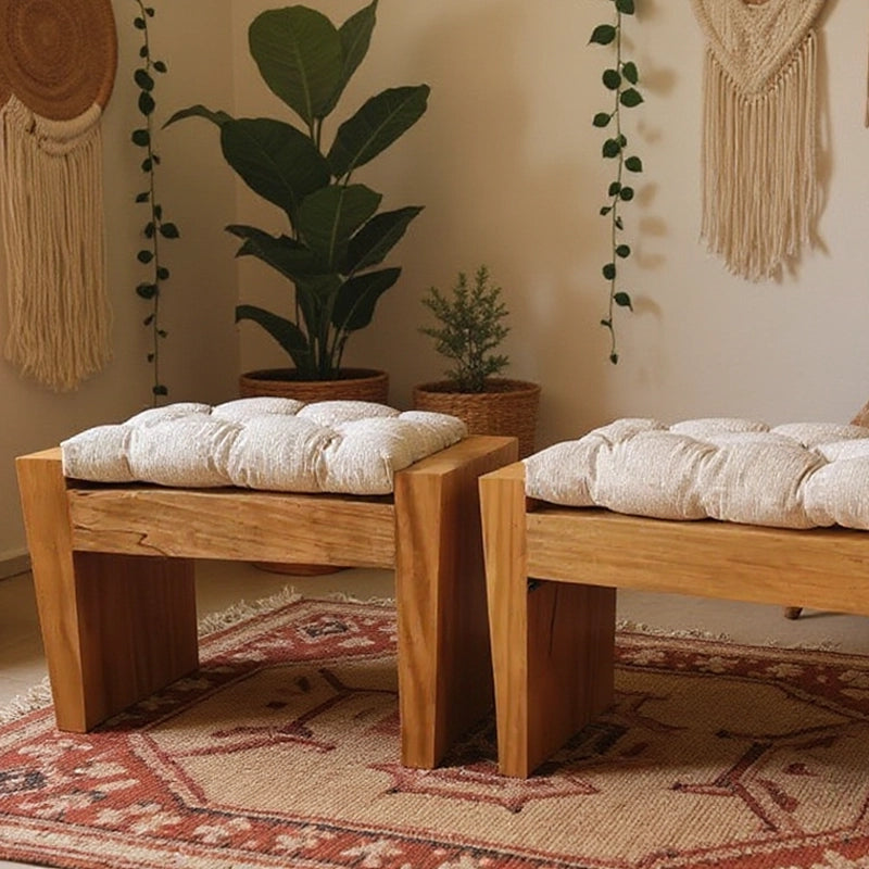 Conjunto 02 Unidades De Banquinhos De Madeira Maciça Trancoso com futons