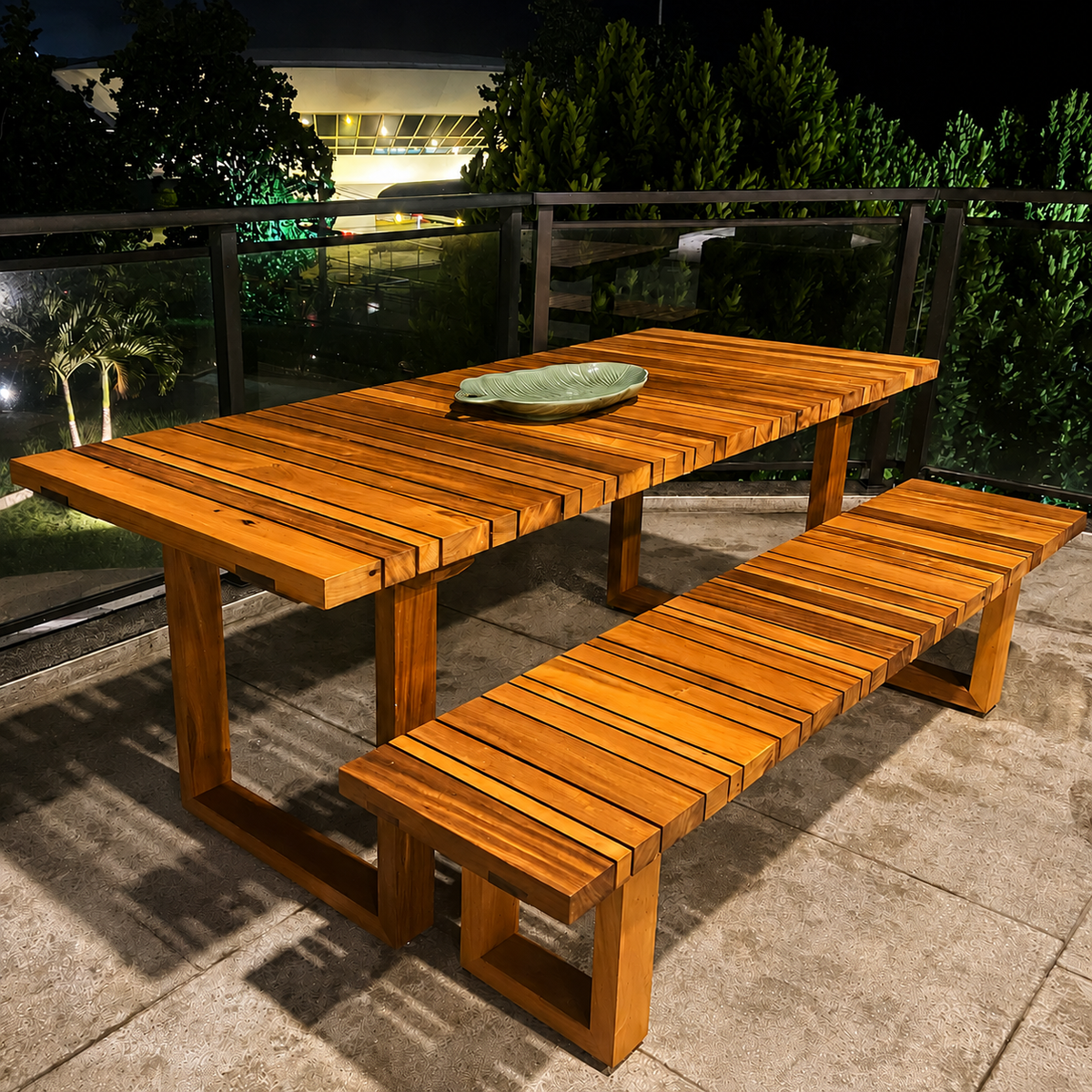 Conjunto De Mesa De Jantar E Um Banco De Madeira Maciça Demolição Geribá