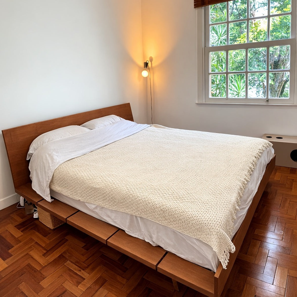 Cama De Madeira Maciça Demolição Bella