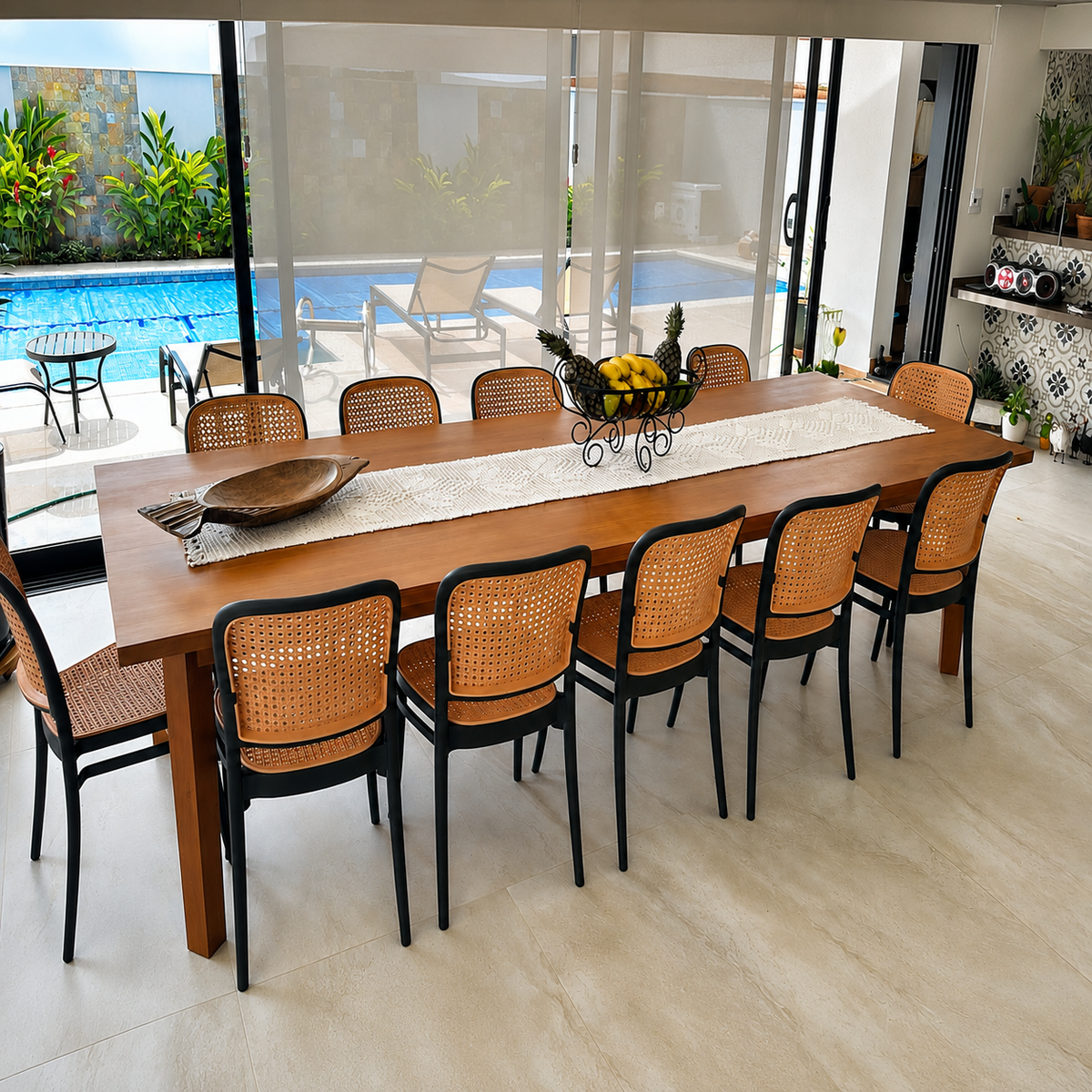 Mesa de Jantar Retangular de Madeira Maciça Inconfidente